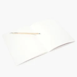 Libreta Grapada A4 36 hojas - Wild Flowers
