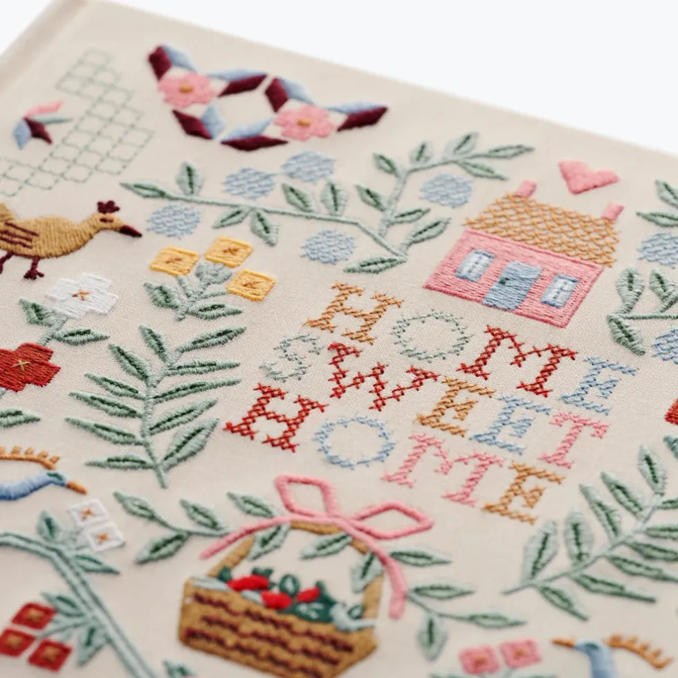 Libro de invitados en tela bordada - Home Sweet Home- Rifle Paper Co
