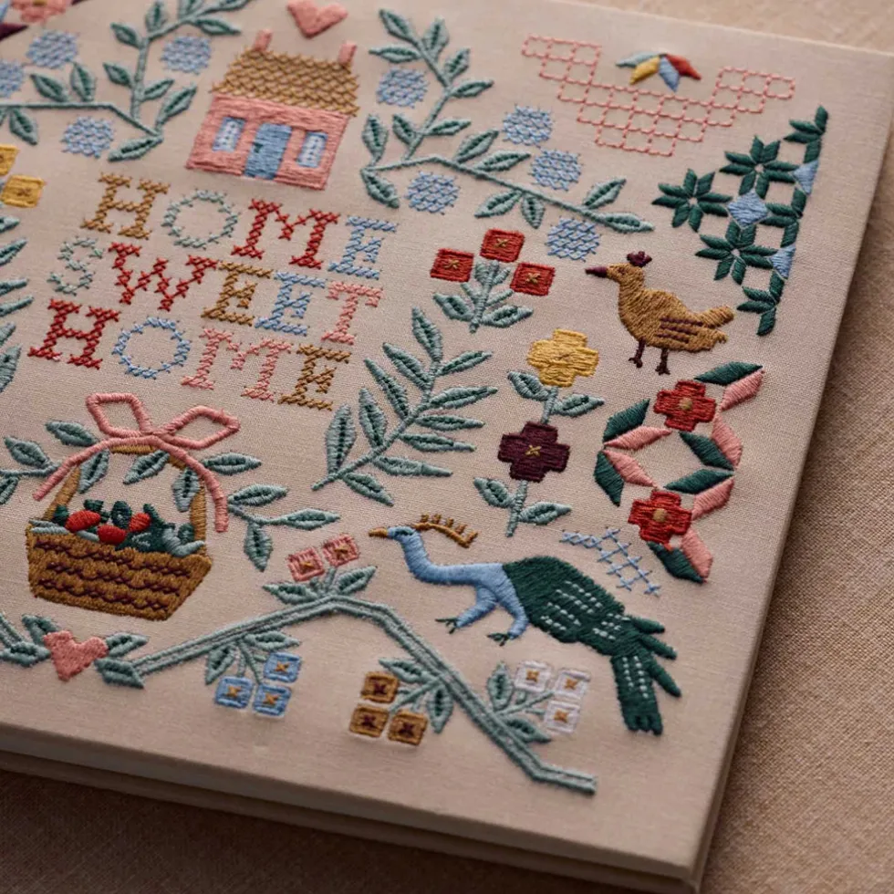 Libro de invitados en tela bordada - Home Sweet Home- Rifle Paper Co