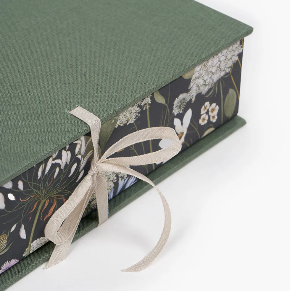 Pack Álbum Wyro Grande + Cuadrados Adhesivos + Caja Desk A5 (Wild Flowers)