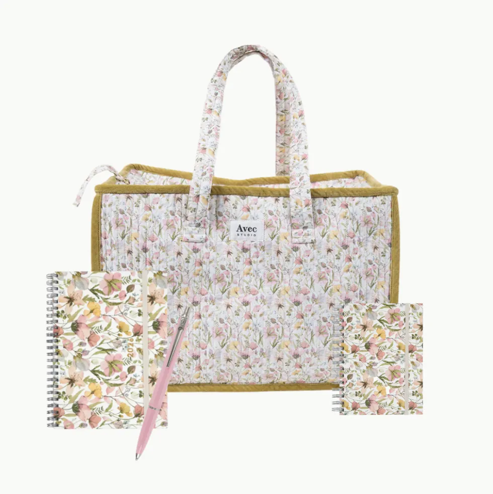 Pack Viaje "Spring Flowers" | Bolsa Viaje + Agenda A6 + Libreta A5 + Bolígrafo